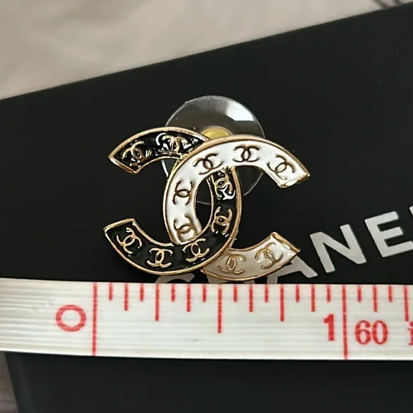 Chanel CC Stud Earrings - Picture 12 of 14